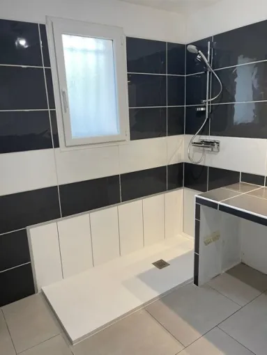 Remplacement d'une baignoire par une douche dans une maison près de Crest, Crest, Valdrôme Chauffage & Valdrôme Climatisation